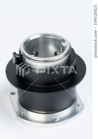 Metal cylinder adapter 104526825