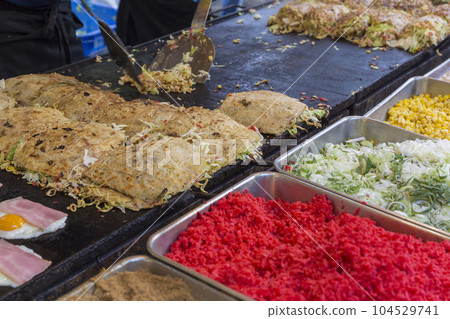 Festival opening, okonomiyaki, yakisoba, omelet, stalls, fair 104529741