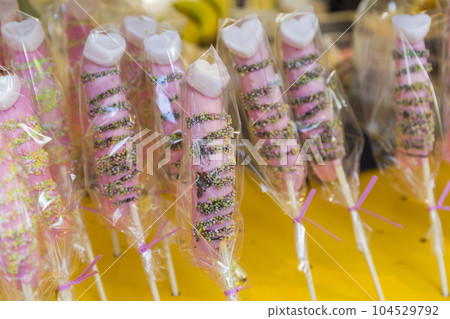 節日香蕉巧克力商店開業巧克力香蕉日本糖果攤位交易會 104529792