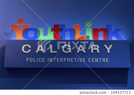 Calgary, Alberta, Canada. Jun 16, 2023. YouthLink Calgary Police Interpretive Centre entrance logo. Calgary, Alberta, Canada. Jun 16, 2023. YouthLink Calgary Police Interpretive Centre entrance logo. 104537723