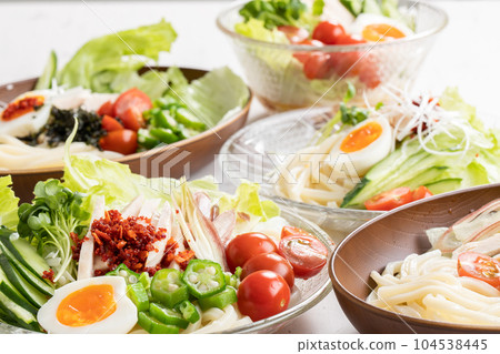 salad udon salad udon 104538445