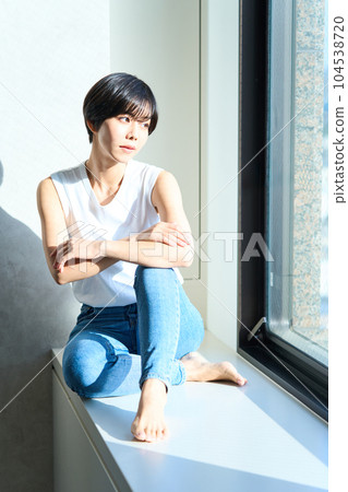 Young lady's portrait Young lady's portrait 104538720