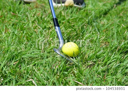 The moment the golf ball hits -2 104538931