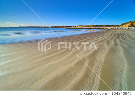 Wind ripples on the sandy beach of Choshi Marina Beach in Choshi City, Chiba Prefecture and the direction of Byobugaura Wind ripples on the sandy beach of Choshi Marina Beach in Choshi City, Chiba Prefecture and the direction of Byobugaura 104540945