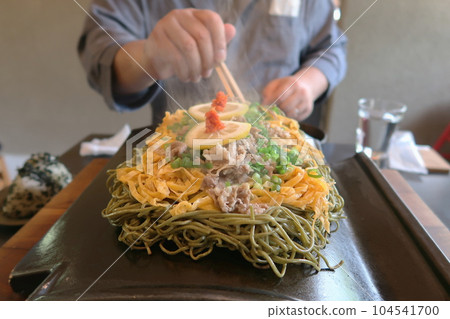 屋頂瓦片 屋頂瓦片 104541700