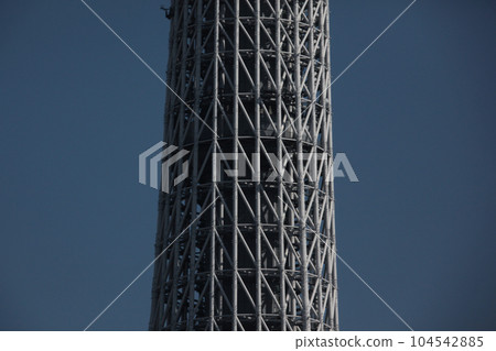 高層塔樓複雜阻尼結構的結構 高層塔樓複雜阻尼結構的結構 104542885