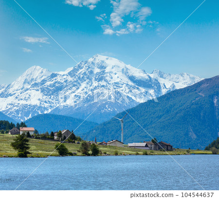 Summer Reschensee alpine view (Italy). 104544637