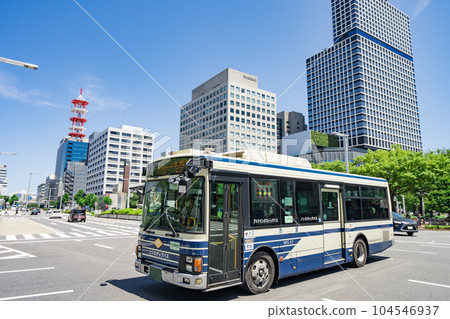 Sakae, Naka Ward, Nagoya City Nishikidori Hisaya intersection and Nagoya municipal bus Sakae, Naka Ward, Nagoya City Nishikidori Hisaya intersection and Nagoya municipal bus 104546937
