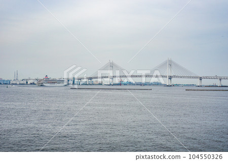 Port scenery in Yokohama, Kanagawa Prefecture 104550326