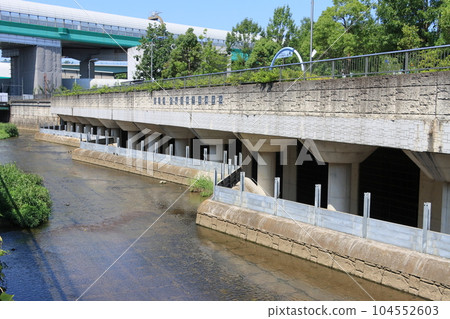 白子川備國橋下游水庫進水洪水對策防災設施 104552603