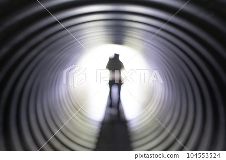 未知隧道逃生燈 104553524