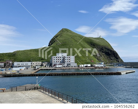 Scenery of Cape Peshi on Rishiri Island Scenery of Cape Peshi on Rishiri Island 104556262