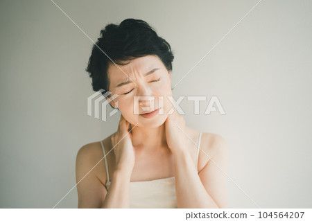 女生 女孩 女性 104564207