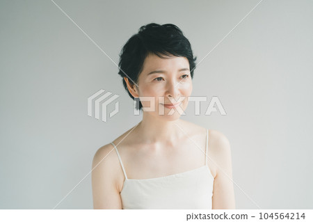女生 女孩 女性 104564214
