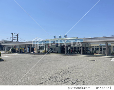 Uozu Station, Ainokaze Toyama Railway, Shakado, Uozu City, Toyama Prefecture Uozu Station, Ainokaze Toyama Railway, Shakado, Uozu City, Toyama Prefecture 104564861