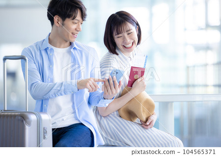 旅行 一對夫婦出國旅行 104565371