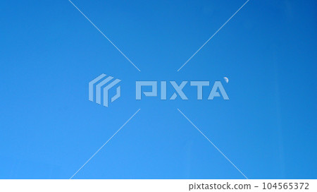 白天的月亮 104565372