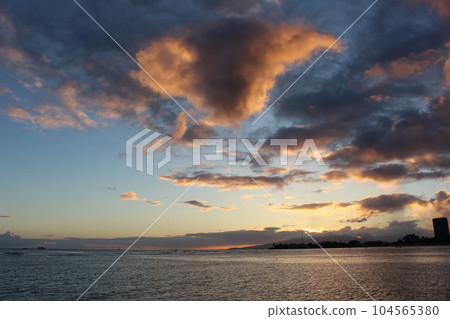 Hawaiian Sunset Ala Moana Beach Park Magic Island Hawaiian Sunset Ala Moana Beach Park Magic Island 104565380