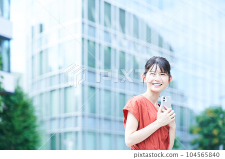 Women walking 104565840
