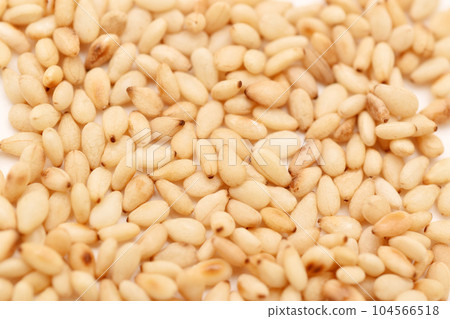 烤芝麻(白芝麻)粒特寫 烤芝麻(白芝麻)粒特寫 104566518