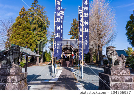 Scenery of the shrine grounds against the blue sky (Koshiki Shrine) Scenery of the shrine grounds against the blue sky (Koshiki Shrine) 104566927