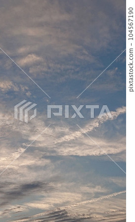 飛機雲 飛機雲 104567190