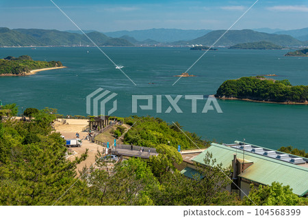 Observation deck and rest house where you can see the Great Seto Bridge 104568399