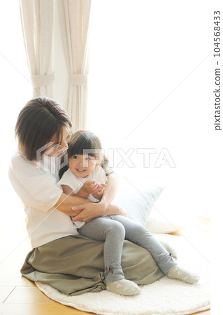 parent and child portrait parent and child portrait 104568433