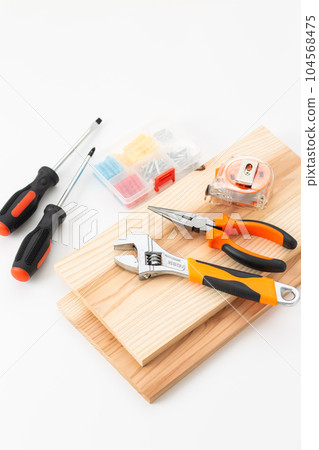Tool set and wood (DIY image) 104568475