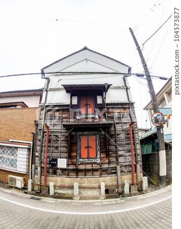 Old townscape taken with a diagonal fisheye lens Historical building Tabi storehouse Old townscape taken with a diagonal fisheye lens Historical building Tabi storehouse 104573877