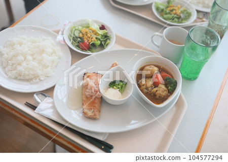breakfast breakfast 104577294