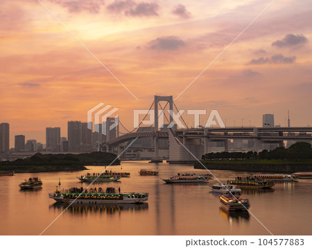 台場彩虹橋日落 台場彩虹橋日落 104577883