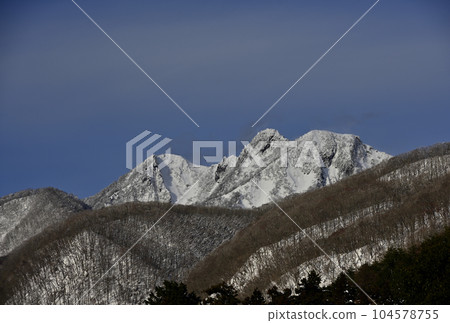 冬季的春日山 冬季的春日山 104578755
