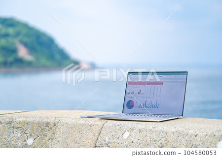一邊看海一邊遠程辦公辦公室工作一般辦公室工作電子表格圖表比較每月海灘 一邊看海一邊遠程辦公辦公室工作一般辦公室工作電子表格圖表比較每月海灘 104580053