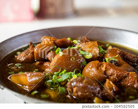 Pork Steamed with Pickled Mustard Cabbage Pork Steamed with Pickled Mustard Cabbage 104582505