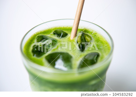 Ice Matcha latte Ice Matcha latte 104583292