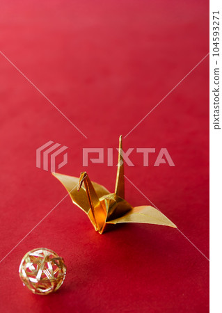 摺紙鶴和水引紙團 摺紙鶴和水引紙團 104593271