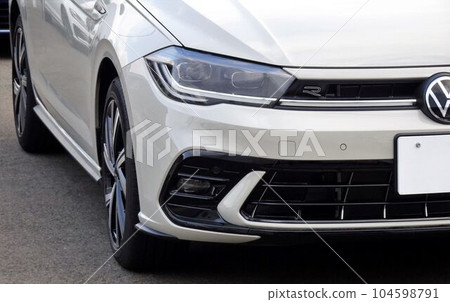Import car image VW 6th generation Polo R line front mask 104598791