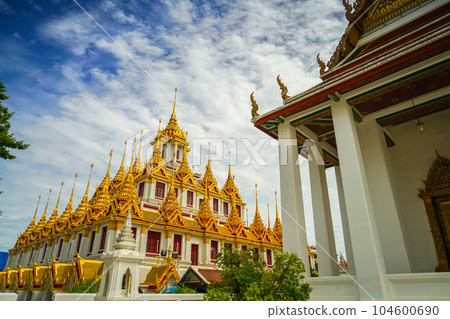 Wat Rachanadalam Lohaprasat (Bangkok, Thailand) 104600690