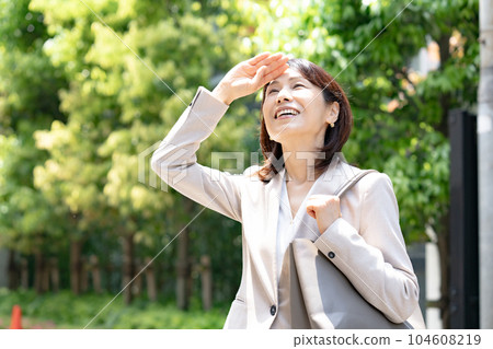 商業女性高級 104608219