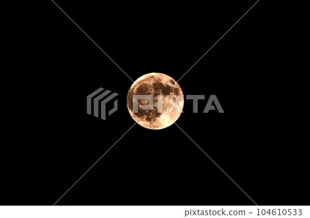 full moon on black 104610533