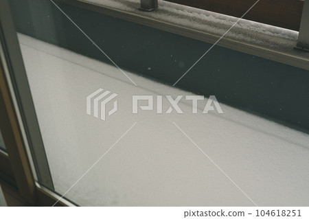 陽台 積雪 下雪 104618251
