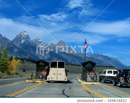 United States Autumn Grand Teton National Park Teton Mountains Entrance Gate United States Autumn Grand Teton National Park Teton Mountains Entrance Gate 104618822