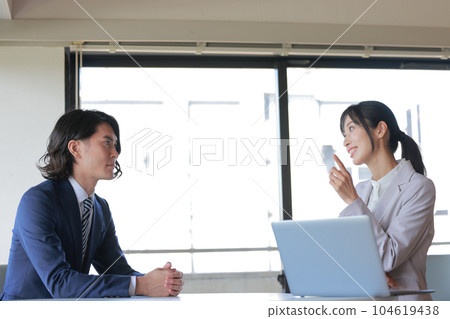 1對1_女上司的輔導_女人談論男性下屬的角色期望_1 104619438