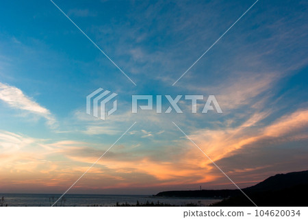 壽都町附近的日本海的日落和藍天 壽都町附近的日本海的日落和藍天 104620034