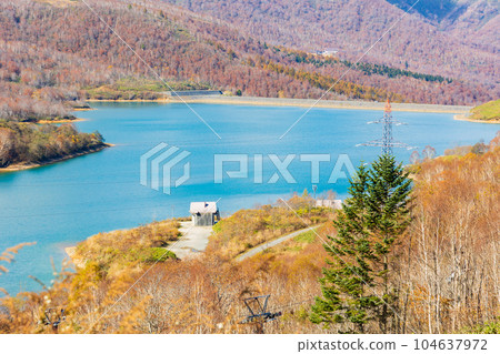 Yuzawa Town, Niigata, Lake Tashiro, Tashiro Highland with autumn leaves Yuzawa Town, Niigata, Lake Tashiro, Tashiro Highland with autumn leaves 104637972