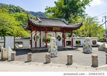 Sino-Japanese Friendship Garden Hangzhou Gate Sino-Japanese Friendship Garden Hangzhou Gate 104641033
