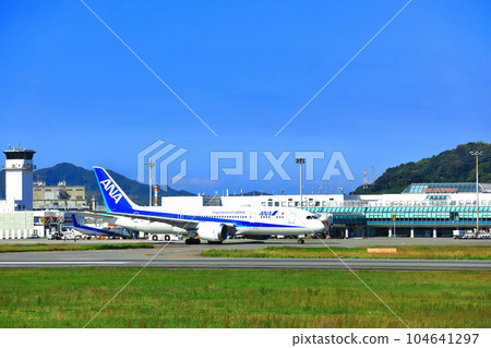 [Ehime Prefecture] Matsuyama Airport in sunny weather 104641297