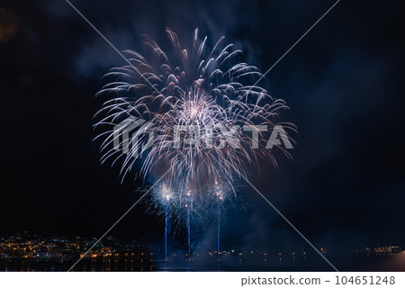 Hakodate Fireworks Display decorates the night sky 104651248