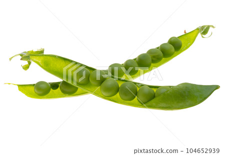 green young peas isolated 104652939